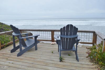 /international/us/7509-nw-finisterre-avenue-yachats-or-110104218152/
