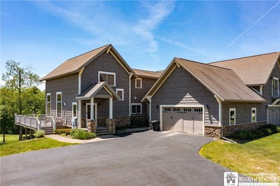 /international/us/8524-ridgeview-clymer-ny-110108679392/