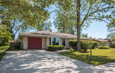 /international/us/1624-w-weathersfield-way-schaumburg-il-110108377644/