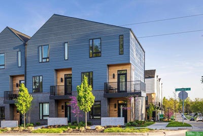 /international/us/5314-elmwood-plaza-omaha-ne-110108552440/