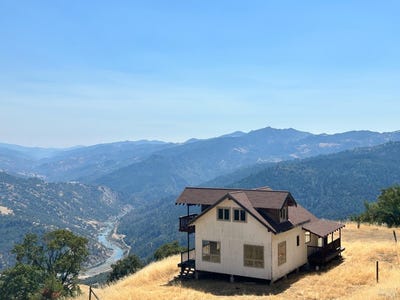 /international/us/74250-island-mountain-road-piercy-ca-110108751127/