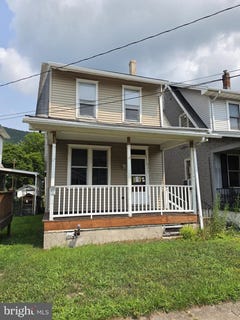 /international/us/221-north-street-lykens-pa-110109810573/