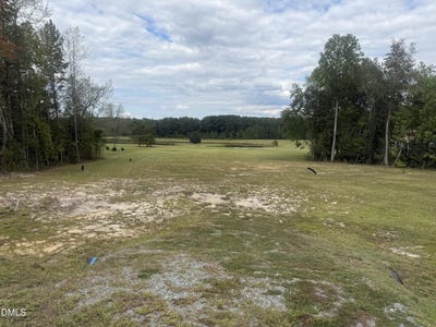 /international/us/438-lake-magnolia-way-smithfield-nc-110120515665/