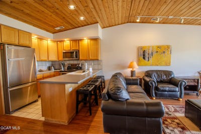 /international/us/275-gcr-4421-grand-lake-co-110109191347/