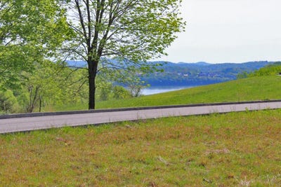 /international/us/100-lake-crest-drive-somerset-ky-110070568282/