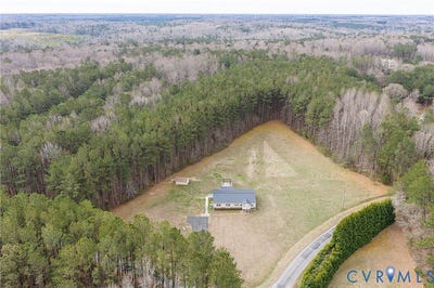 /international/us/14-knights-drive-heathsville-va-110106562468/