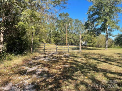 /international/us/3249-york-street-sharon-sc-110095347439/?lang=zh-tw