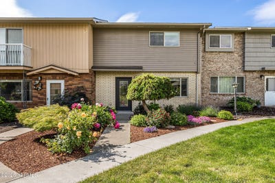 /international/us/100-n-56th-ave-yakima-wa-110108379196/