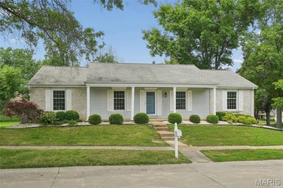 /international/us/15645-dresden-lake-court-chesterfield-mn-110108411759/