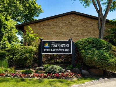 /international/us/5931-meadow-drive-lisle-il-110108912379/