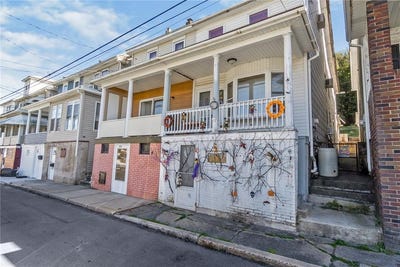 /international/us/212-w-water-street-lansford-pa-110120652054/