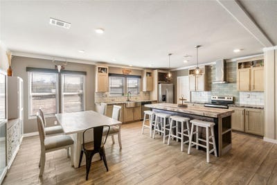 /international/us/2175-county-road-153-georgetown-tx-110104478217/