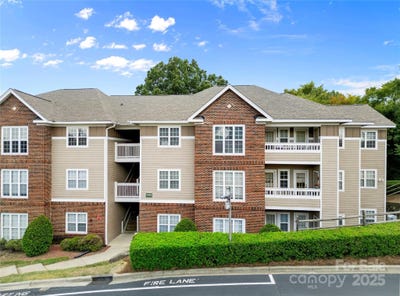 /international/us/9909-campus-walk-lane-unit-m-charlotte-nc-110101320368/