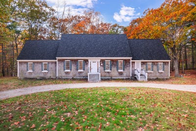 /international/us/131-seabury-road-york-me-110107400983/