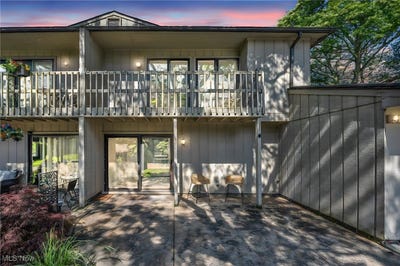 /international/us/7351-creekwood-drive-north-royalton-oh-110100801328/