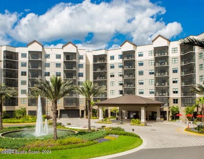 /international/us/14501-grove-resort-avenue-winter-garden-fl-110094096300/