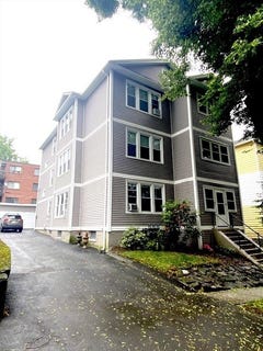 /international/us/25-bridgeport-st-worcester-ma-110101330786/?lang=en