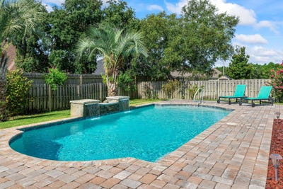 /international/us/1530-woodlawn-way-gulf-breeze-fl-110101090009/