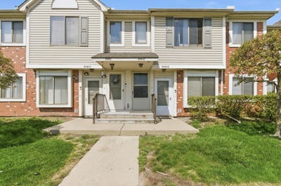 /international/us/30813-hidden-pines-lane-roseville-mi-110107535117/