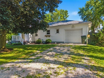 /international/us/183-e-center-street-smithville-oh-110109041817/