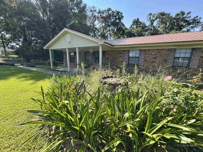 /international/us/15900-taylor-road-bay-minette-al-110101980512/