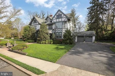 /international/us/450-spruce-lane-woodbury-nj-110099667156/