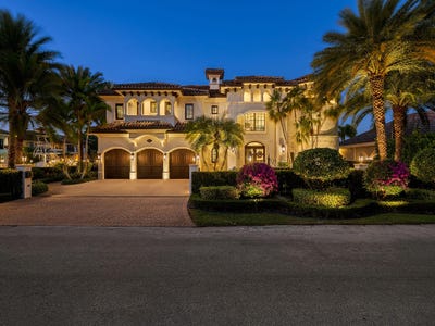/international/us/2319-ne-28th-street-lighthouse-point-fl-110109958122/