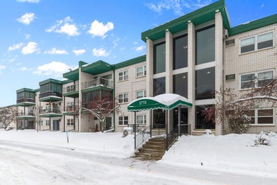 /international/us/2710-dale-street-n-roseville-mn-110104449570/