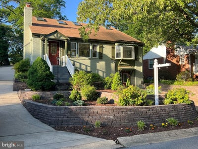 /international/us/8107-chester-street-takoma-park-md-110099399516/?lang=en