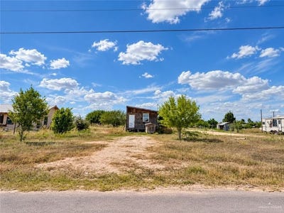 /international/us/24611-beach-street-edcouch-tx-110120067772/