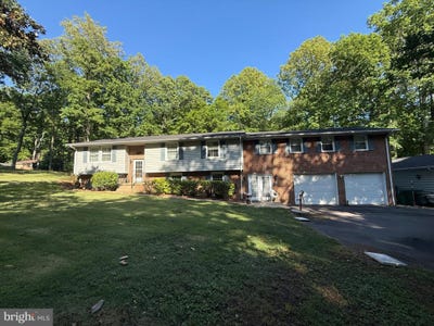 /international/us/14905-january-court-woodbridge-va-110108494941/