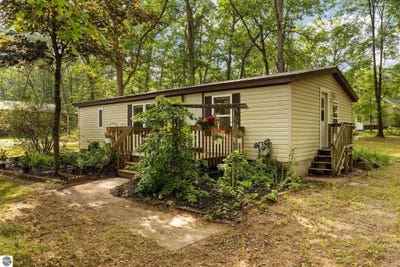 /international/us/510-merritt-street-fife-lake-mi-110109757760/