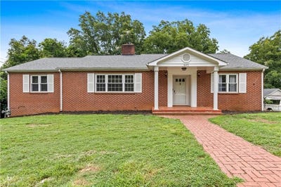 /international/us/443-w-main-street-elkin-nc-110101500859/?lang=de