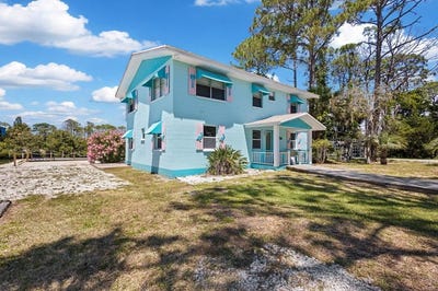/international/us/16511-sw-120th-pl-cedar-key-fl-110107686413/
