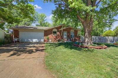 /international/us/409-n-emporia-valley-center-ks-110107852881/