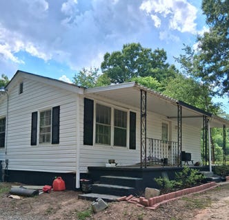 /international/us/chatham-va-110108659573/