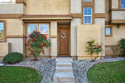/international/us/390-caravaggio-cir-sacramento-ca-110105645518/
