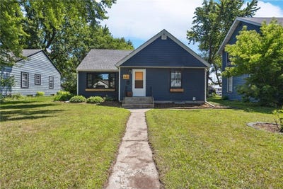 /international/us/257-s-orange-street-waconia-mn-110108096147/