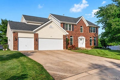 /international/us/16301-autumn-crest-court-ellisville-mn-110109065891/