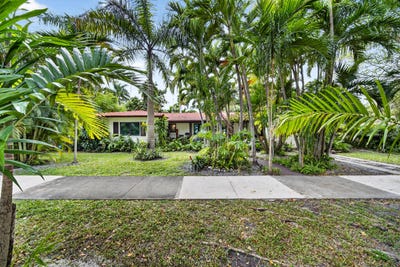 /international/us/320-san-sebastian-avenue-coral-gables-fl-110107173854/