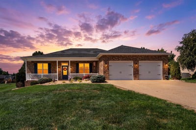/international/us/89-briar-creek-cir-weyers-cave-va-110110223157/