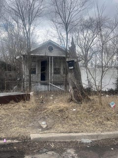 /international/us/3916-monroe-street-gary-in-110120082522/