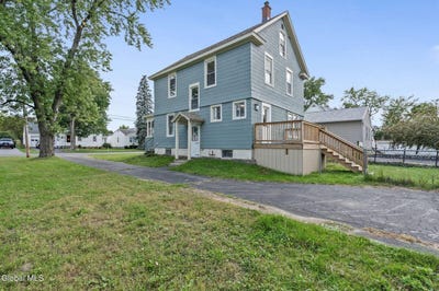 /international/us/21-bruen-court-east-greenbush-ny-110119993863/