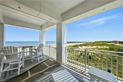 /international/us/3738-sandpiper-road-virginia-beach-va-110100878391/