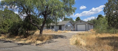 /international/us/4805-e-cochise-drive-rimrock-az-110108881671/