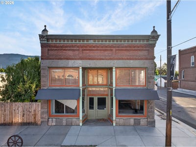 /international/us/306-s-main-st-union-or-110108802574/