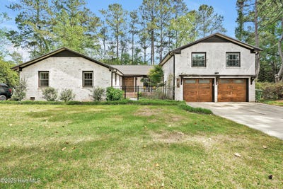 /international/us/3523-kirby-smith-drive-wilmington-nc-110098939623/