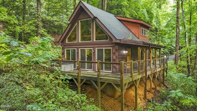 /international/us/251-cartertown-road-gatlinburg-tn-110102165253/
