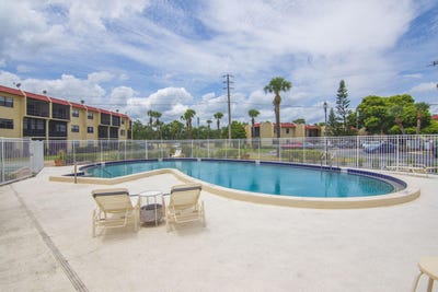 /international/us/2050-oleander-boulevard-2-206-fort-pierce-fl-110099388134/