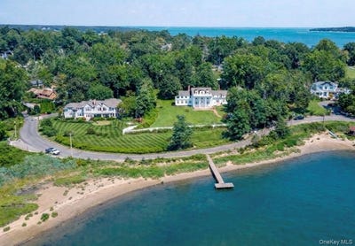 /international/us/158-e-shore-road-huntington-bay-ny-110106251104/